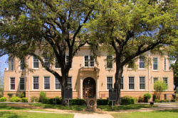 Kerr county tx courthouse 2015.jpg