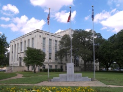 Falls county courthouse.jpg