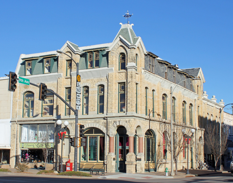File:Cowley County National Bank Building.JPG