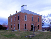 Van-buren-county-tennessee-courthouse1.jpg